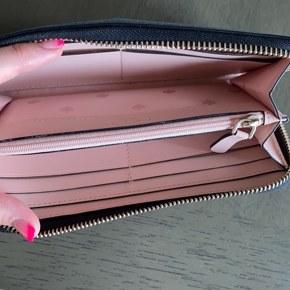 Kate Spade wallet - Picture 8 of 11